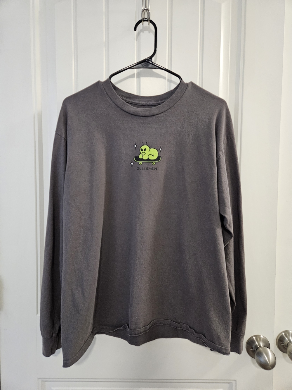 Men's Charcoal Gray Long-Sleeve Sweatshirt with Neon Green Graphic